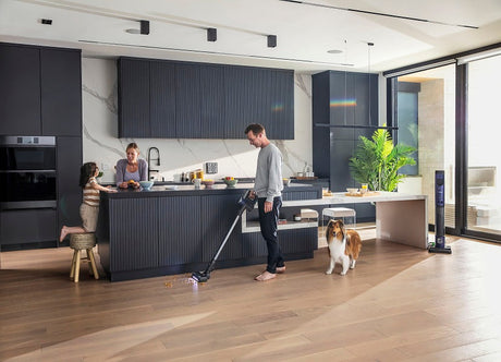 Piasek, smugi, sierść i plamy — dlaczego zwykłe sprzątanie często nie wystarcza?